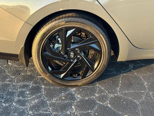 2026 Hyundai ELANTRA Sport