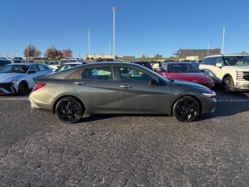 2026 Hyundai ELANTRA Sport