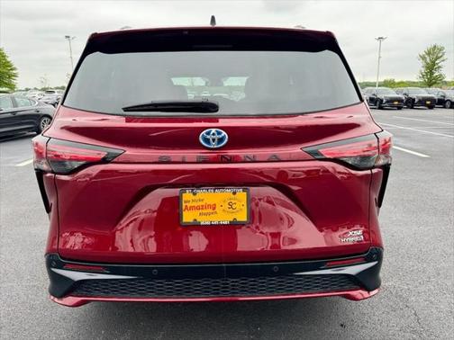 2021 Toyota Sienna XSE 7 Passenger