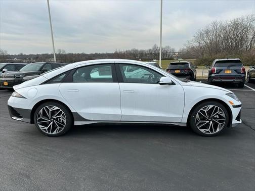 2025 Hyundai IONIQ 6 SE