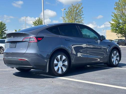 2023 Tesla Model Y Long Range Dual Motor All-Wheel Drive