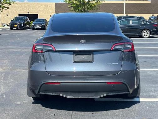2023 Tesla Model Y Long Range Dual Motor All-Wheel Drive