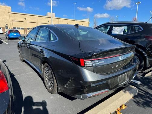 2024 Hyundai SONATA Hybrid Limited