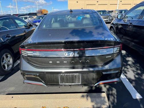 2024 Hyundai SONATA Hybrid Limited