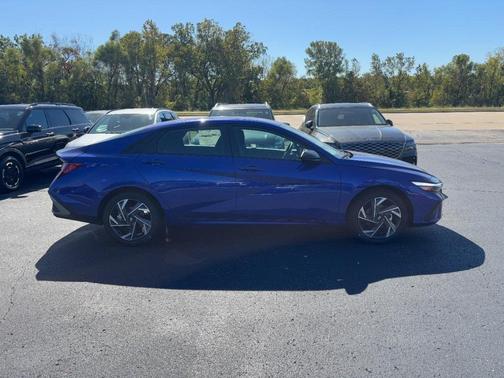 2025 Hyundai ELANTRA Sport