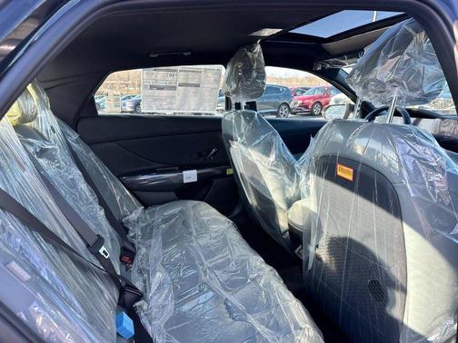 Abyss Black 2026 Hyundai ELANTRA HEV Limited