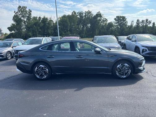2026 Hyundai SONATA SEL