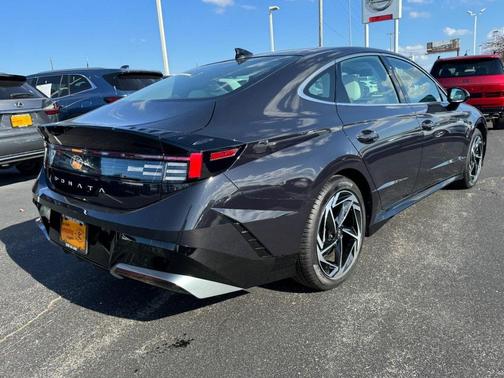 2024 Hyundai SONATA SEL