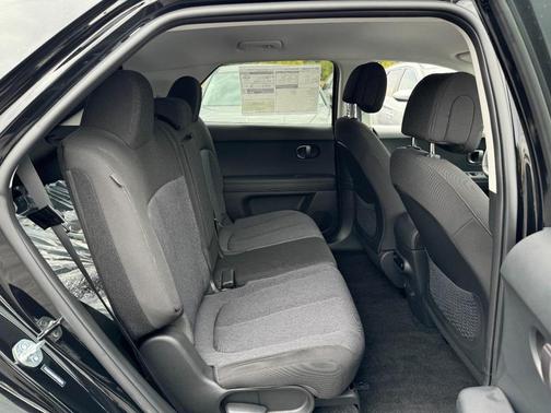 2025 Hyundai IONIQ 5 SE