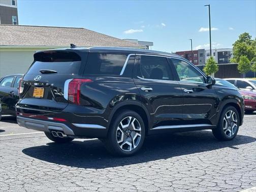 2025 Hyundai PALISADE SEL Premium