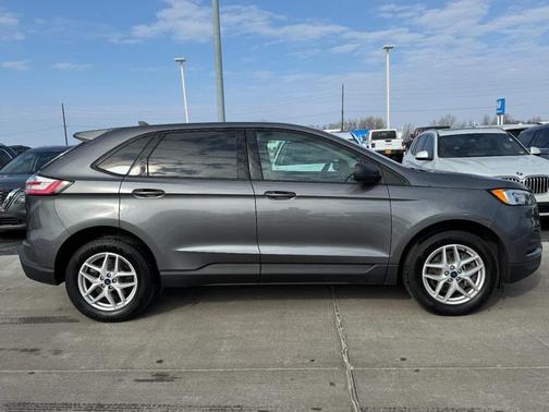 2021 Ford Edge SE
