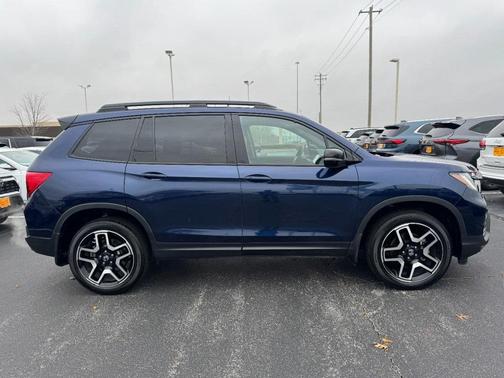 2023 Honda Passport AWD Elite