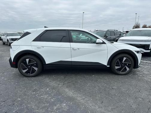 2026 Hyundai IONIQ 5 SEL