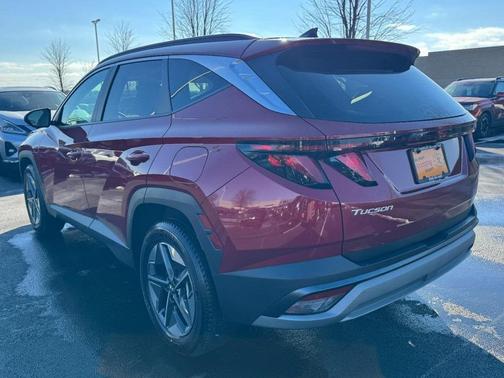 2025 Hyundai TUCSON SEL