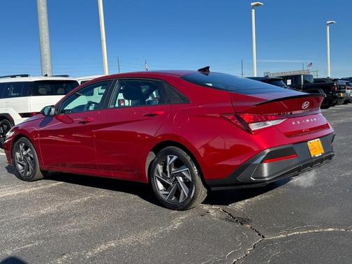 2025 Hyundai ELANTRA Sport