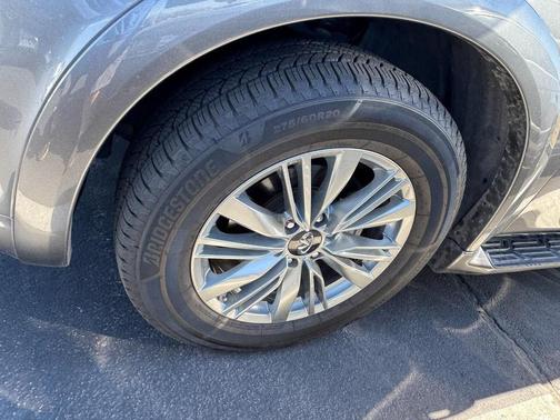 2021 INFINITI QX80 Luxe