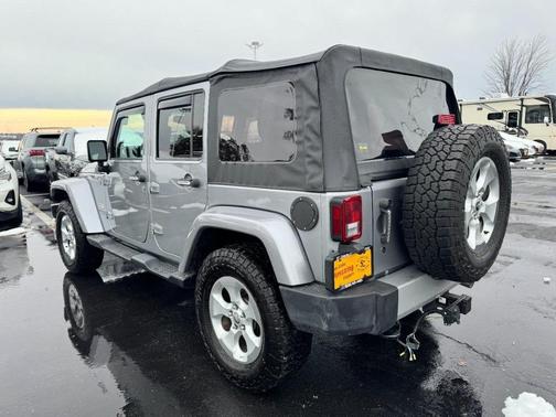 2014 Jeep Wrangler Unlimited Sahara
