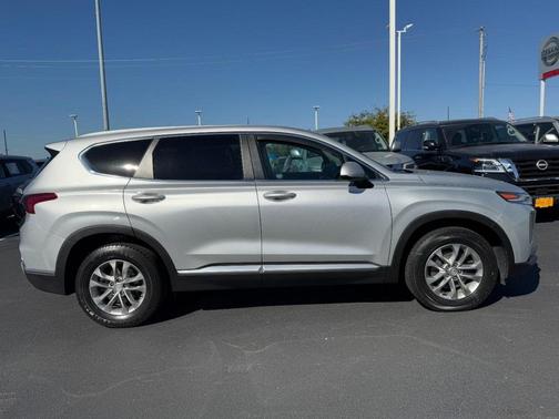 2019 Hyundai SANTA FE SE 2.4