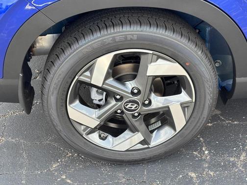 2025 Hyundai VENUE Limited