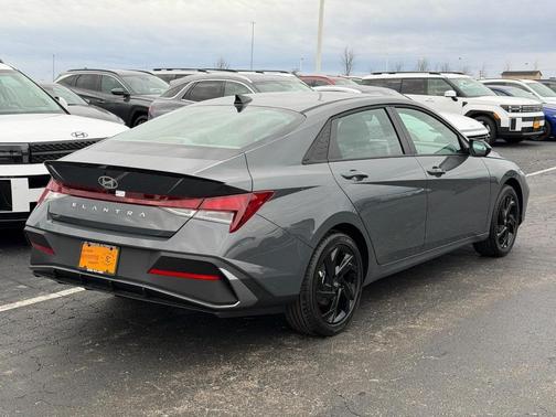 2026 Hyundai ELANTRA Sport