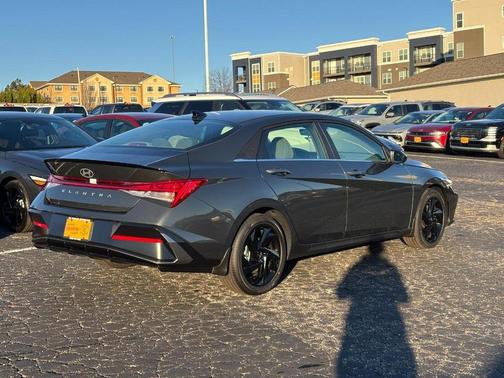 2026 Hyundai ELANTRA Sport