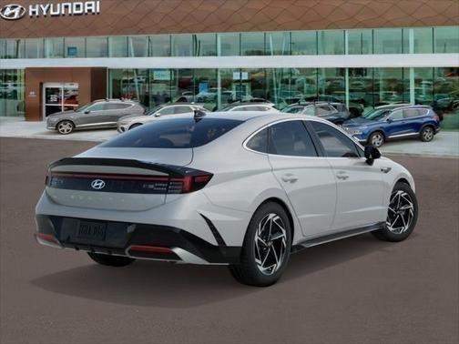 2026 Hyundai SONATA SEL
