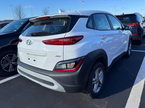 2023 Hyundai KONA SE