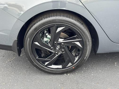 2026 Hyundai ELANTRA Sport