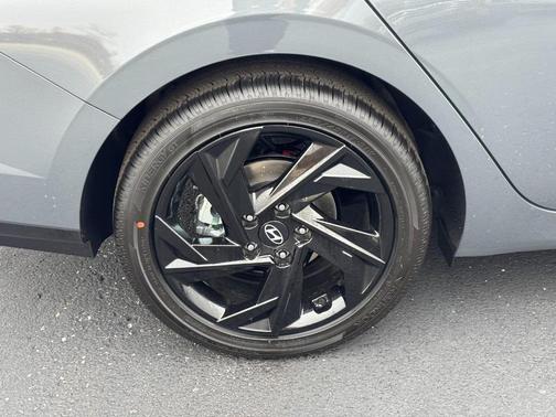 2026 Hyundai ELANTRA Sport