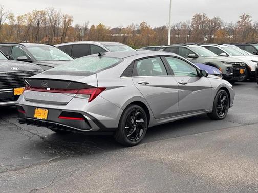 2026 Hyundai ELANTRA Sport