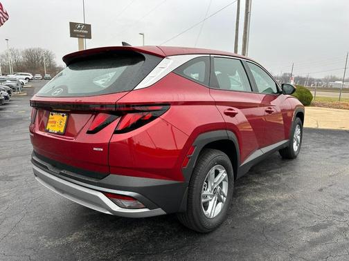 2026 Hyundai TUCSON SE