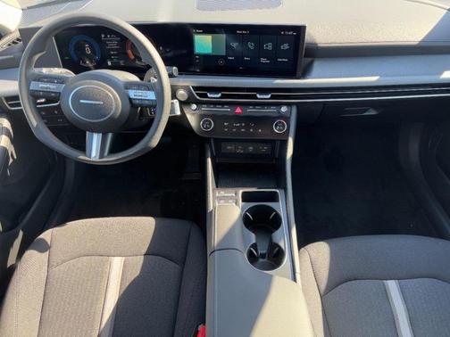 2026 Hyundai SONATA Hybrid Base