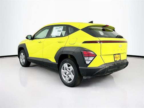2025 Hyundai KONA SE