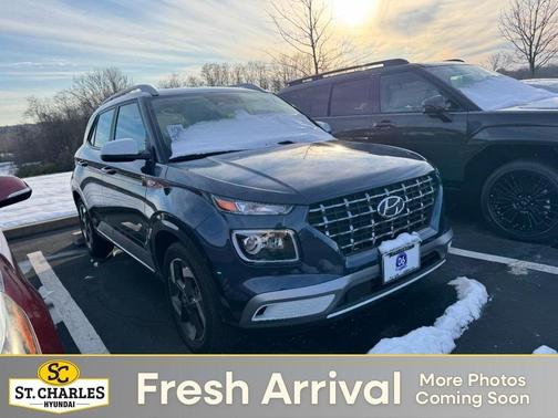 2023 Hyundai VENUE Limited