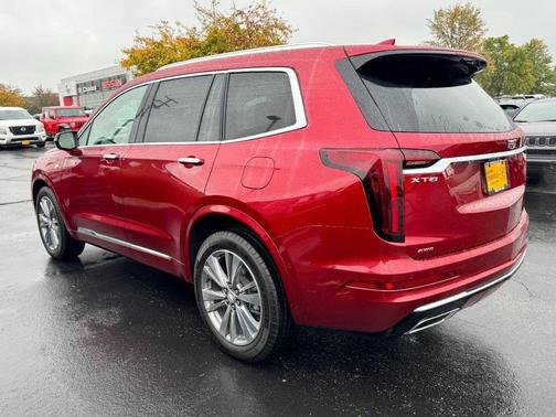 2025 Cadillac XT6 Premium Luxury AWD