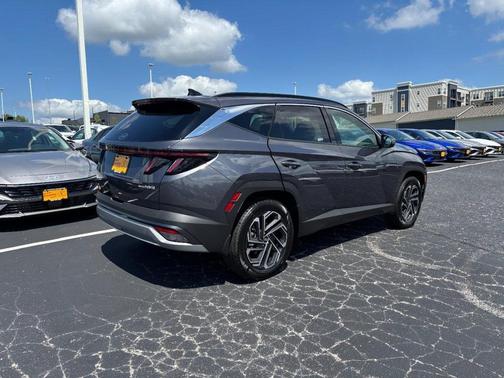 2025 Hyundai TUCSON Hybrid Limited