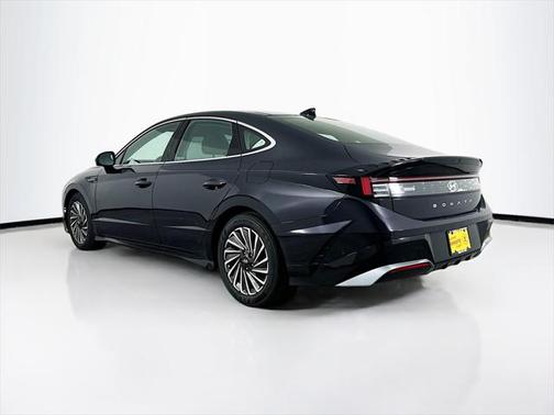 2024 Hyundai SONATA Hybrid Limited