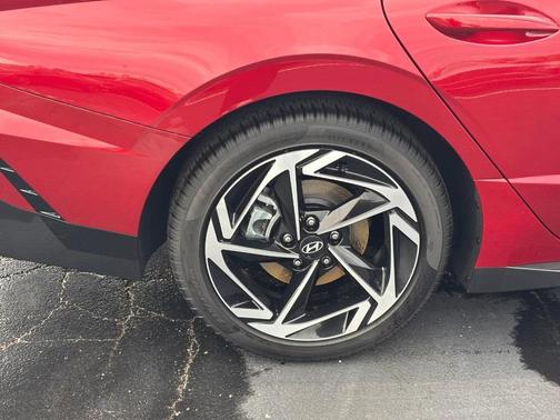 2026 Hyundai SONATA SEL