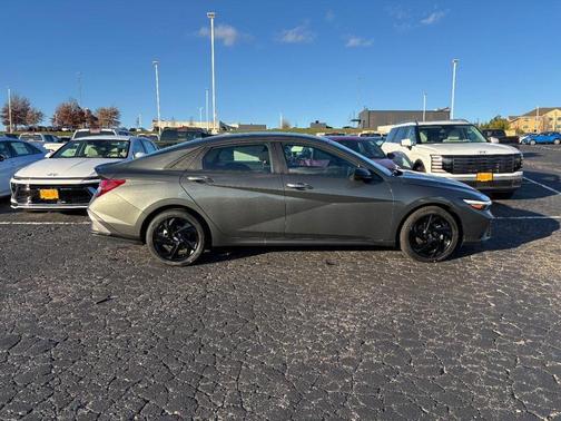 2026 Hyundai ELANTRA Sport