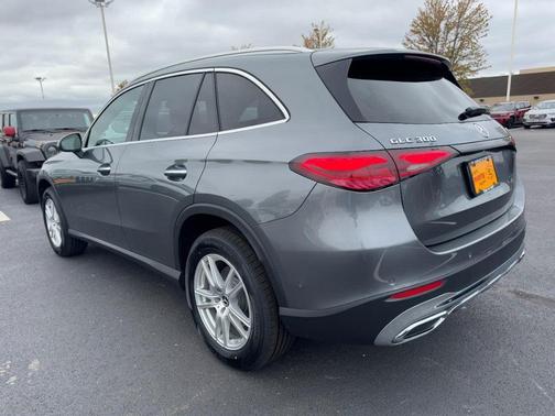 2023 Mercedes-Benz GLC 300 4MATIC