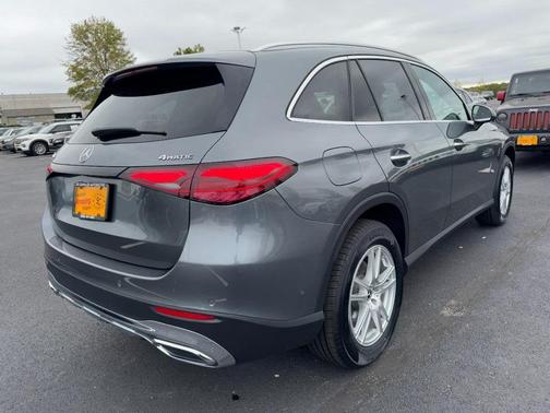 2023 Mercedes-Benz GLC 300 4MATIC