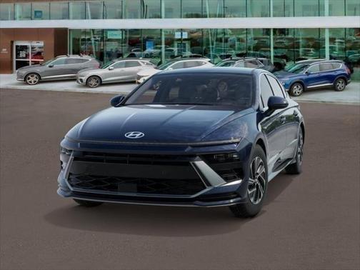 2026 Hyundai SONATA Hybrid Base