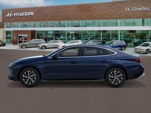 2026 Hyundai SONATA Hybrid Base