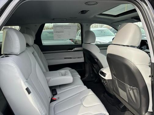 2025 Hyundai PALISADE SEL Premium