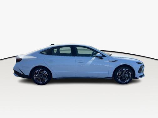 2026 Hyundai SONATA SEL