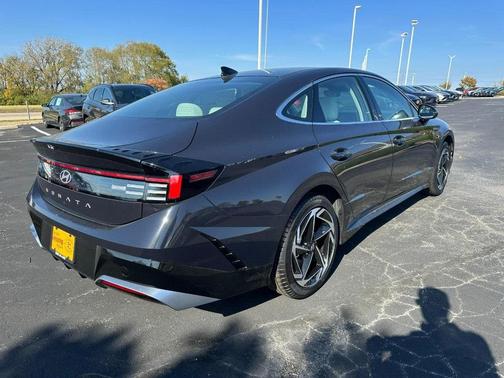 2026 Hyundai SONATA SEL