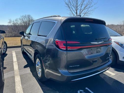 2022 Chrysler Pacifica Limited