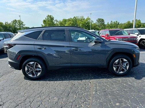 Ecotronic Gray 2026 Hyundai TUCSON SEL Premium