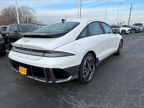 2025 Hyundai IONIQ 6 SEL