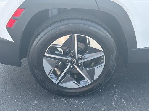 2026 Hyundai TUCSON SEL Convenience